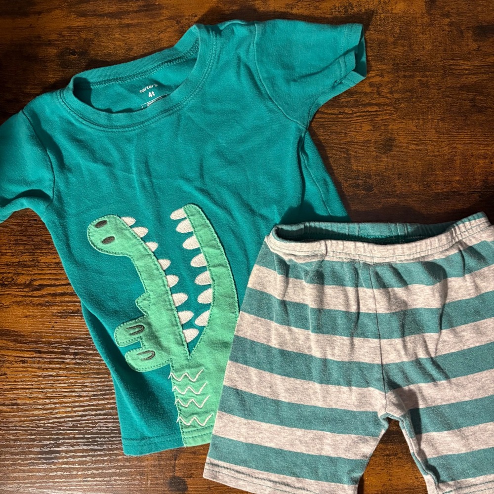 Carter's‎ Alligator T-shirt & Striped Shorts Set, Green & Grey (Boys 4T)